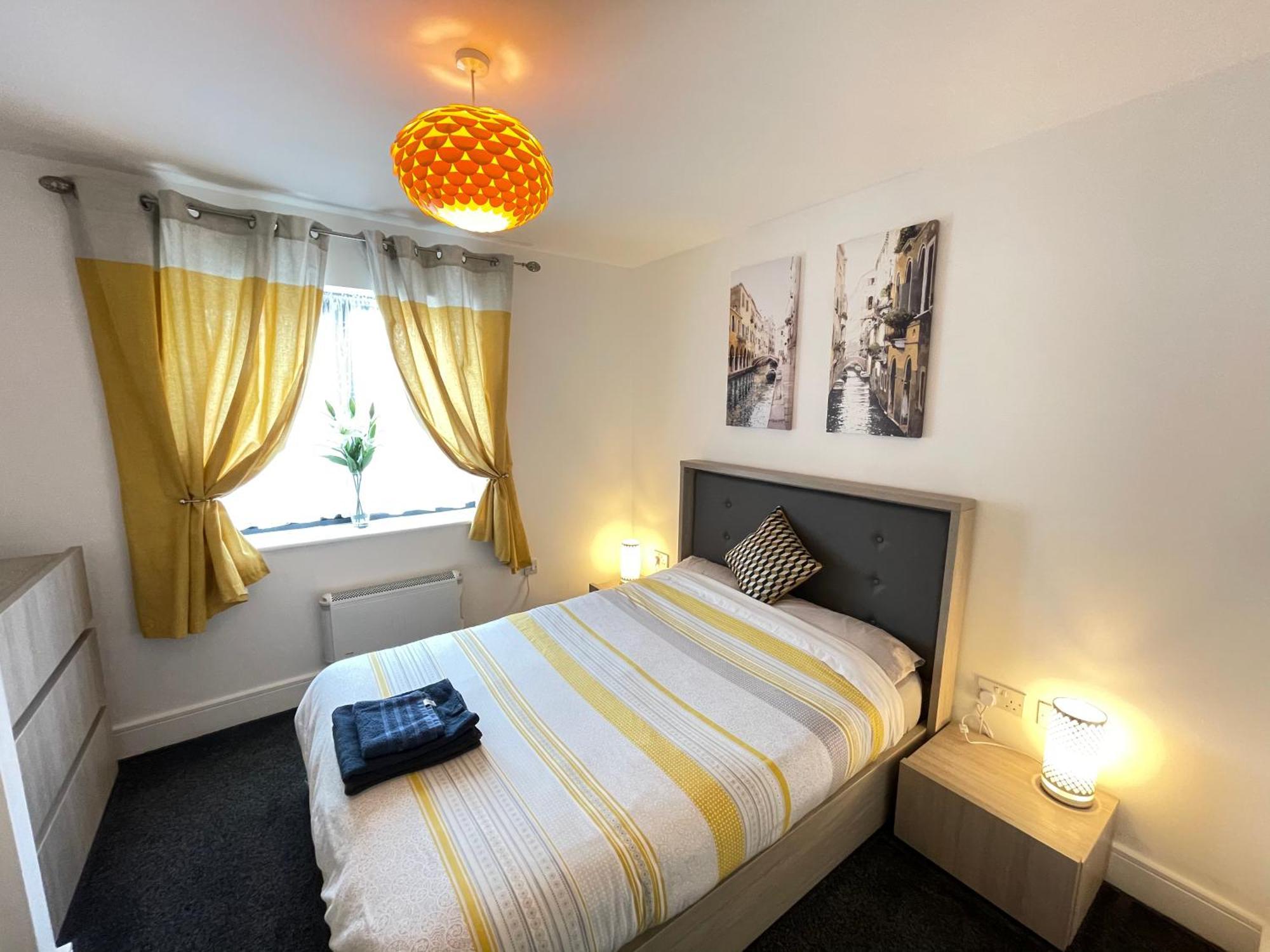 Grand Central Apartments Derby Room photo